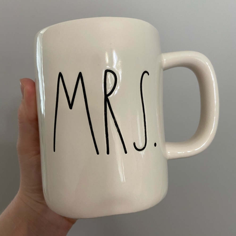 Mrs & Mr Rae Dunn Mug Set